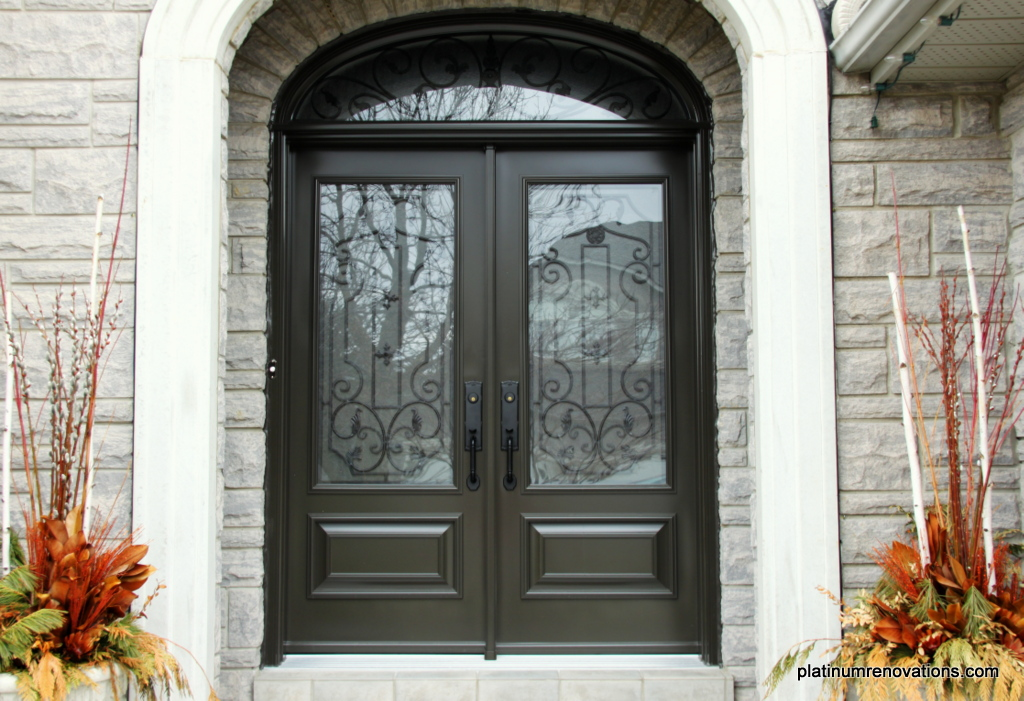 Choosing the Right Front Door Size for Modern Aluminum Entrances